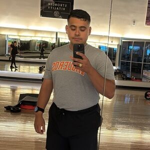 Meet your Posher, Adrian